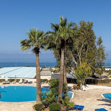 105 Kings Palace - Fabulous 2 Bed, 2 Bath, Large Patio With Garden - Sea Views Paphos Ngoại thất bức ảnh