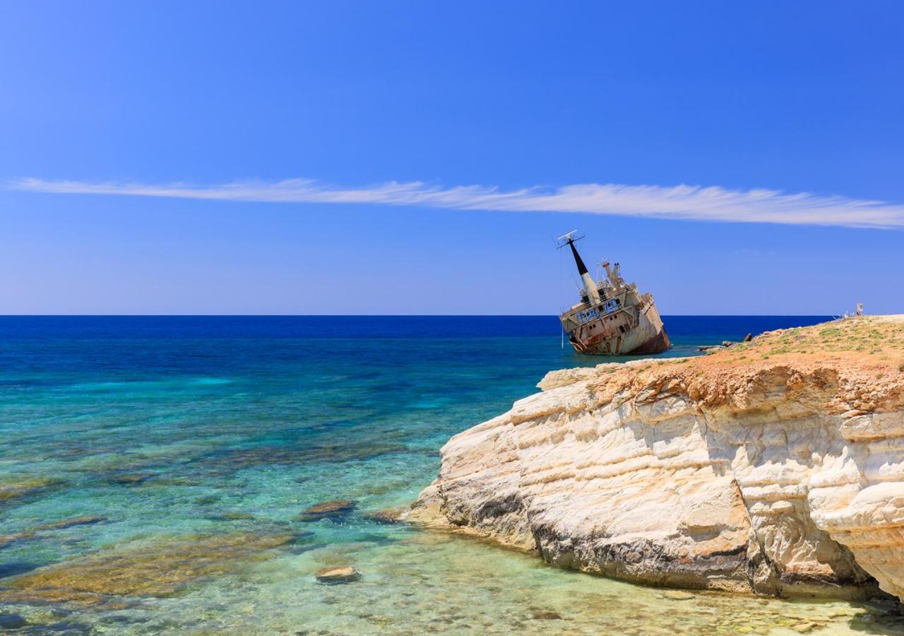 105 Kings Palace - Fabulous 2 Bed, 2 Bath, Large Patio With Garden - Sea Views Paphos Ngoại thất bức ảnh