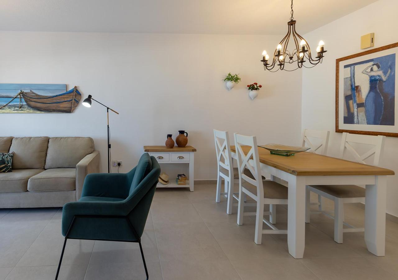 105 Kings Palace - Fabulous 2 Bed, 2 Bath, Large Patio With Garden - Sea Views Paphos Ngoại thất bức ảnh