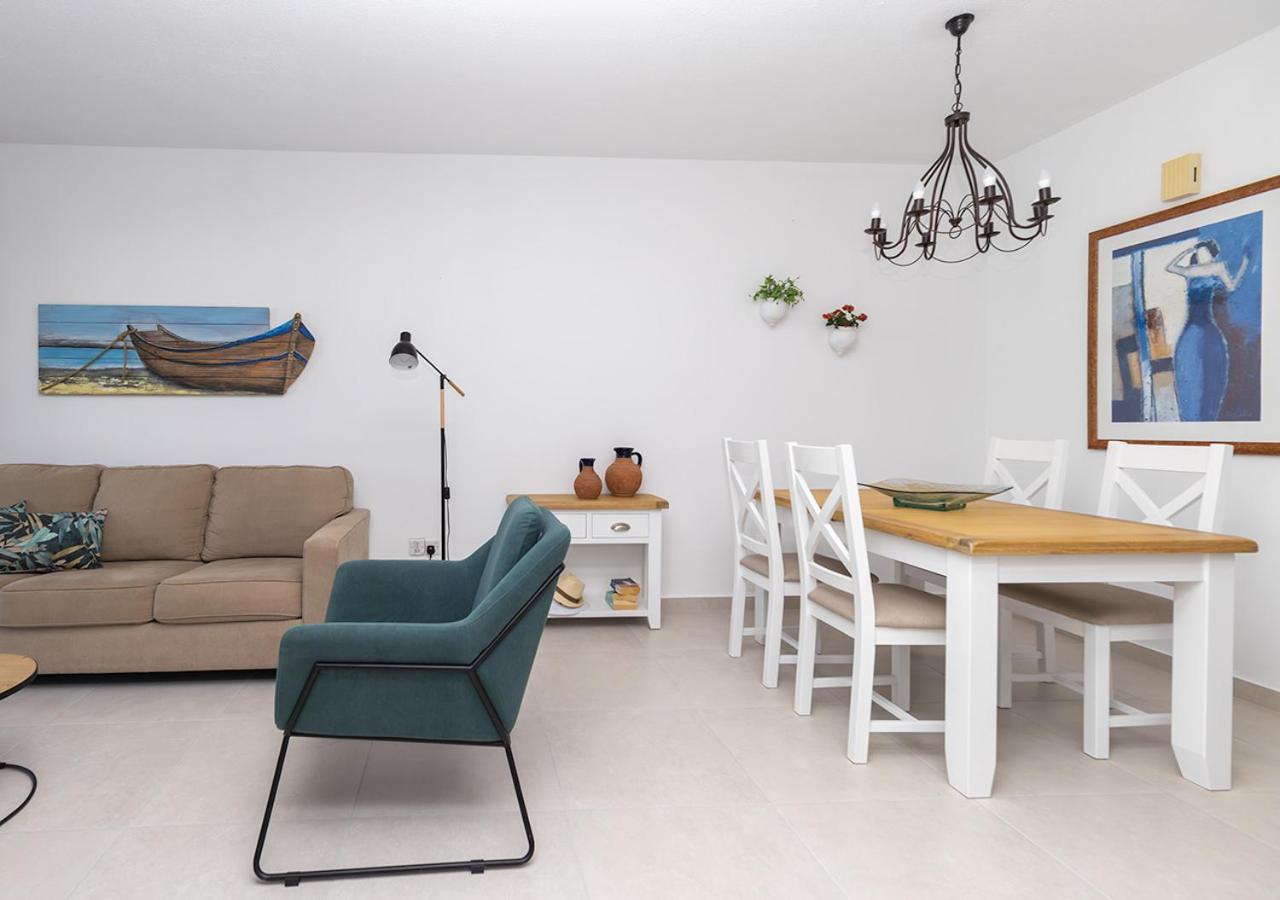 105 Kings Palace - Fabulous 2 Bed, 2 Bath, Large Patio With Garden - Sea Views Paphos Ngoại thất bức ảnh