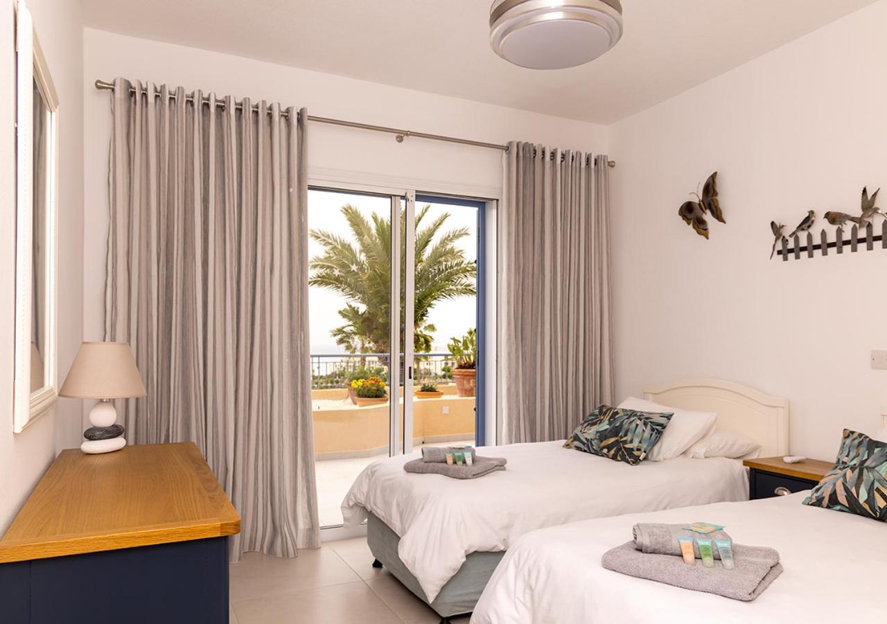 105 Kings Palace - Fabulous 2 Bed, 2 Bath, Large Patio With Garden - Sea Views Paphos Ngoại thất bức ảnh