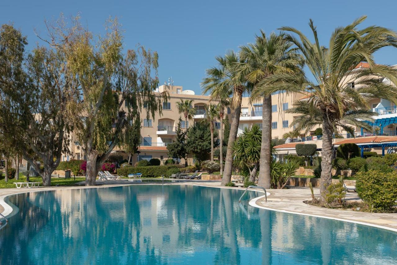 105 Kings Palace - Fabulous 2 Bed, 2 Bath, Large Patio With Garden - Sea Views Paphos Ngoại thất bức ảnh