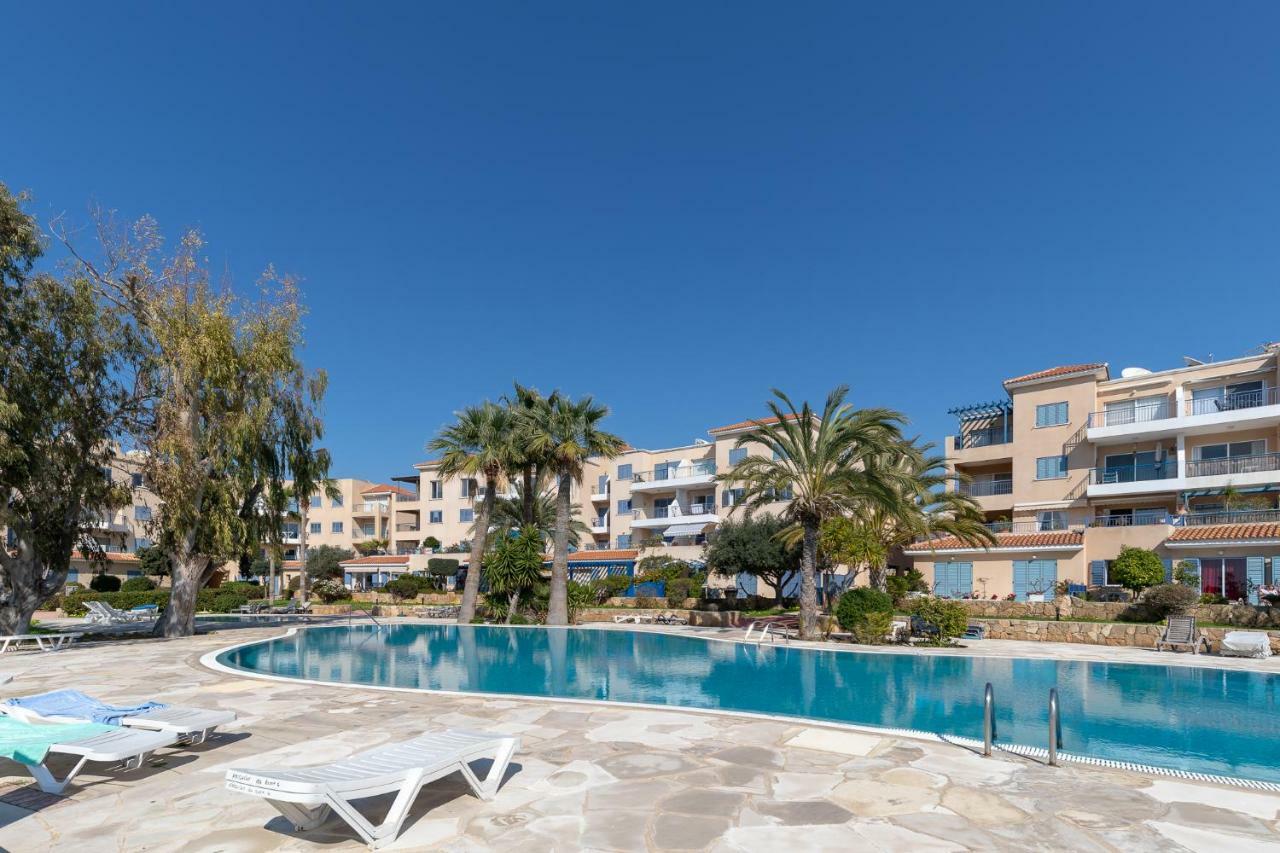 105 Kings Palace - Fabulous 2 Bed, 2 Bath, Large Patio With Garden - Sea Views Paphos Ngoại thất bức ảnh