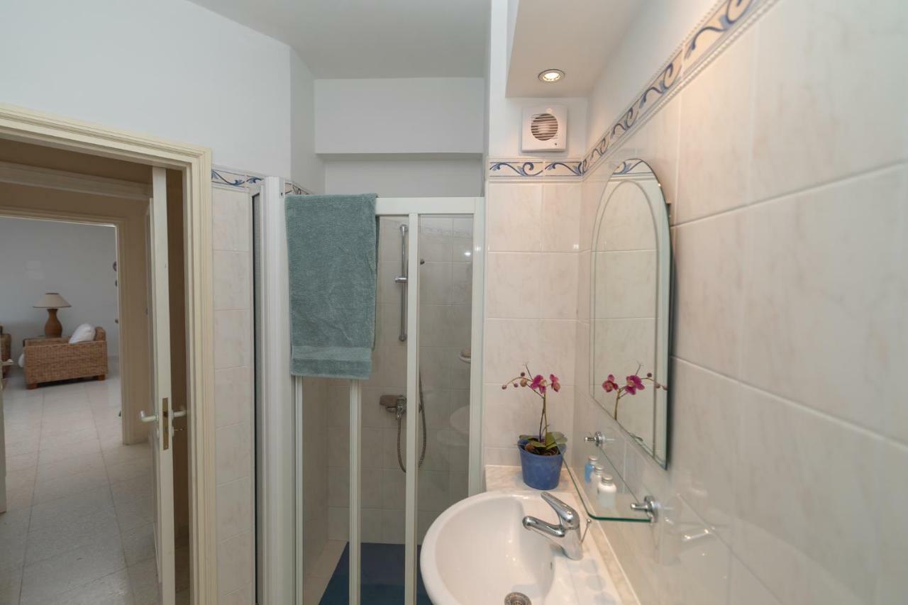 105 Kings Palace - Fabulous 2 Bed, 2 Bath, Large Patio With Garden - Sea Views Paphos Ngoại thất bức ảnh